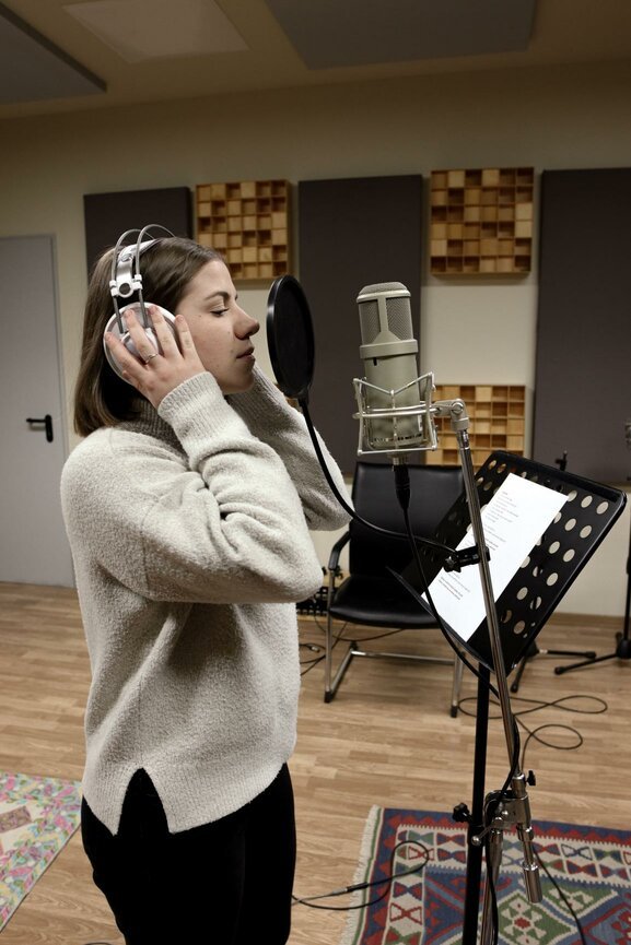 Sara Studio.jpg