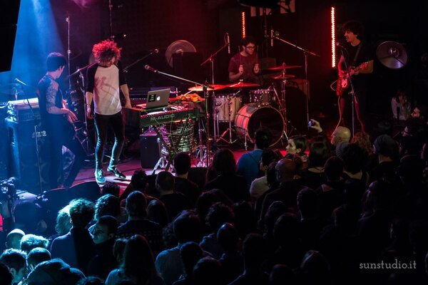Handshake live@AuditoriumFlog