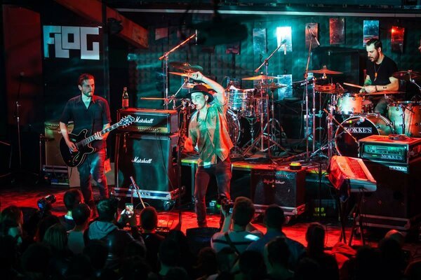 live@auditoriumFLOG2.jpg