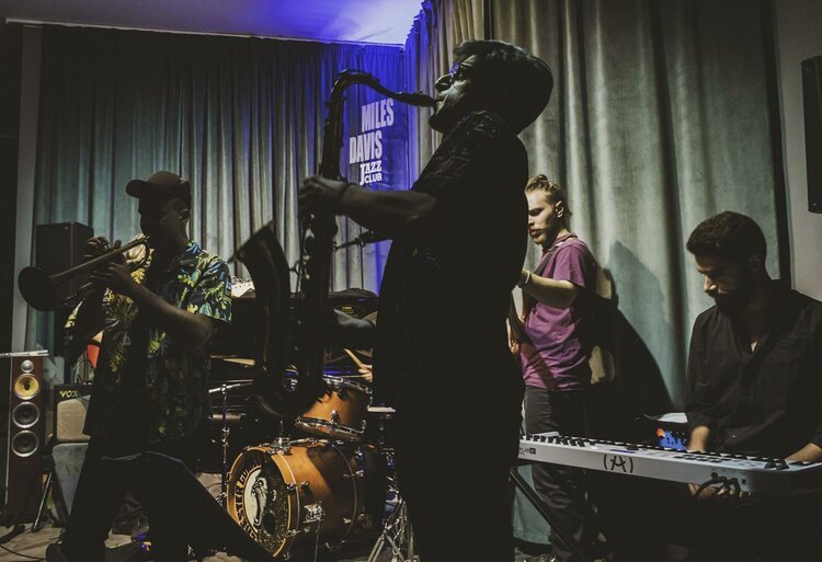 Chester Gorilla live at Miles Davis Jazz Club_9.jpg