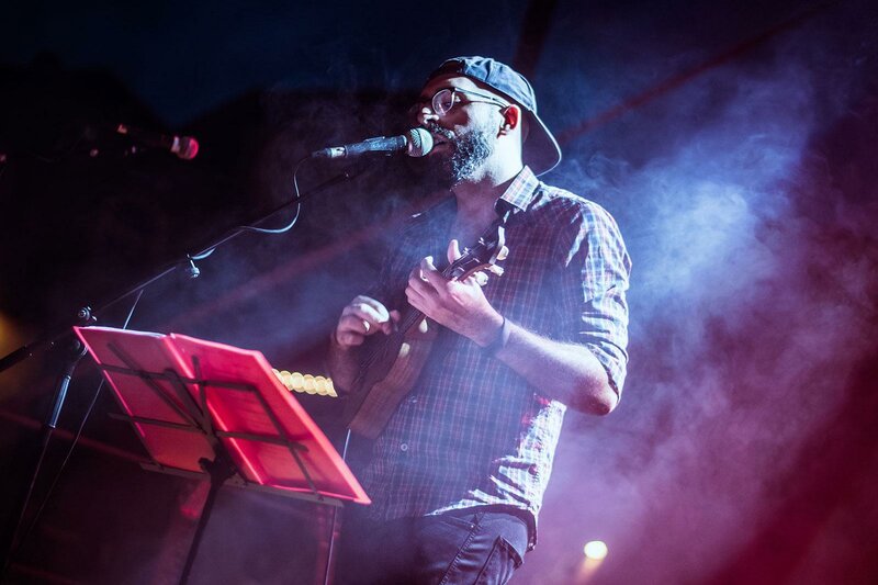 Live-2.jpg