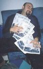 Giangi degli Amici di Roland ricoperto di fanze, in fase di godimento. Milanosuona 98