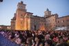 Il pubblico di Ferrara Sotto Le Stelle a Piazza Castello, Ferrara - foto stampa